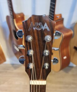 GUITAR NOVA