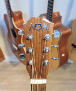 GUITAR NOVA