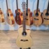 GUITAR NOVA