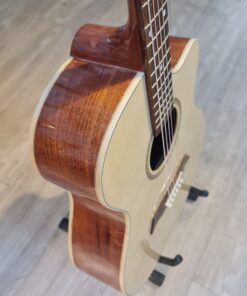 GUITAR NOVA