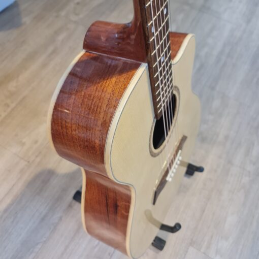 GUITAR NOVA